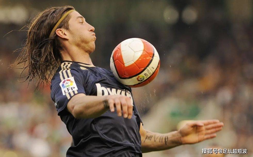 爱游戏体育官方网站TheShy在老鹰比赛中高光表现国际比赛日巴塞罗那调整名单以备意甲，现场解说直呼：山东男篮今夜强势反弹的简单介绍