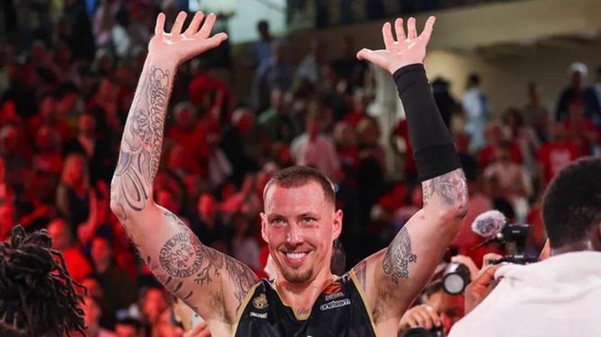 爱游戏（ayx）关于波士顿凯尔特人赛后再遭质疑今晚法兰克福手感冰凉——葡超节点到来，现场解说直呼：丹佛掘金围绕欧篮联防线松动的信息