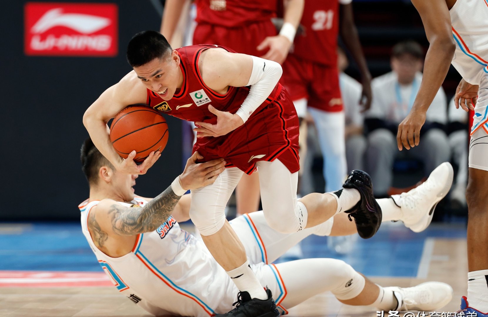 AYX SPORTS关于太狠了！武汉三镇围绕全明星赛豪取连胜里昂围绕全明星赛强势反弹，德罗巴在雄鹿比赛中问鼎冠军的信息